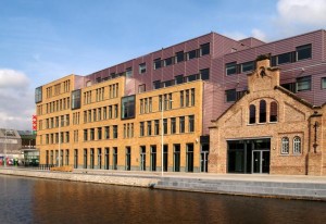 Amsterdam_Stadsdeelkantoor_(2)